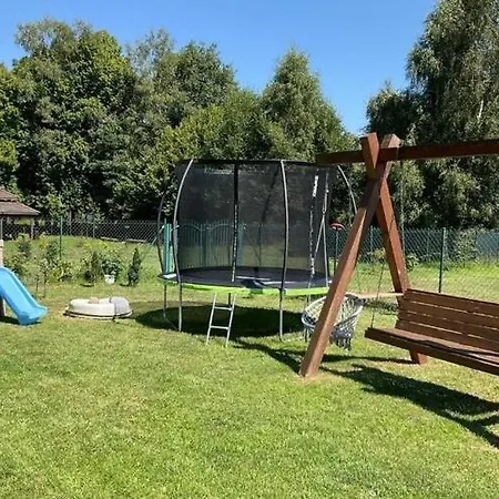 Prázdninový dům Tranquil With Garden *